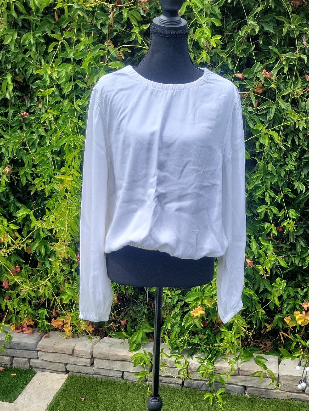 White Long Puffy Sleeve Blouse L